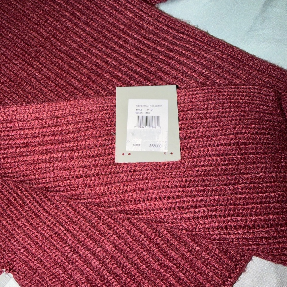Michael Kors Burgundy Knit Scarf. NWT - Picture 3 of 4